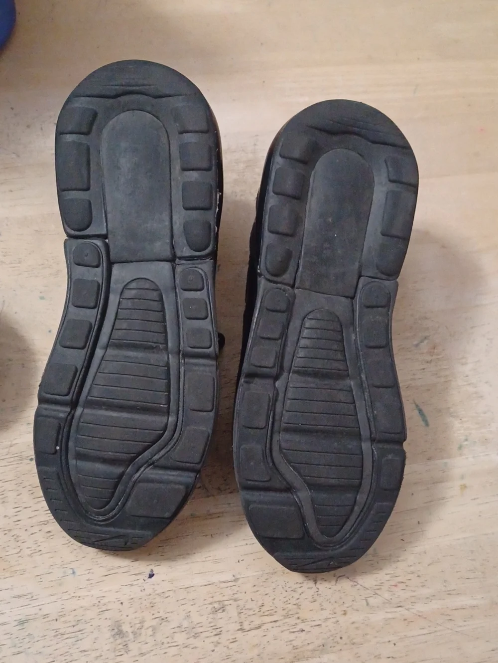 Nike Air Max 270 Black Mesh Running Sneakers For Kids Size 2.5Y